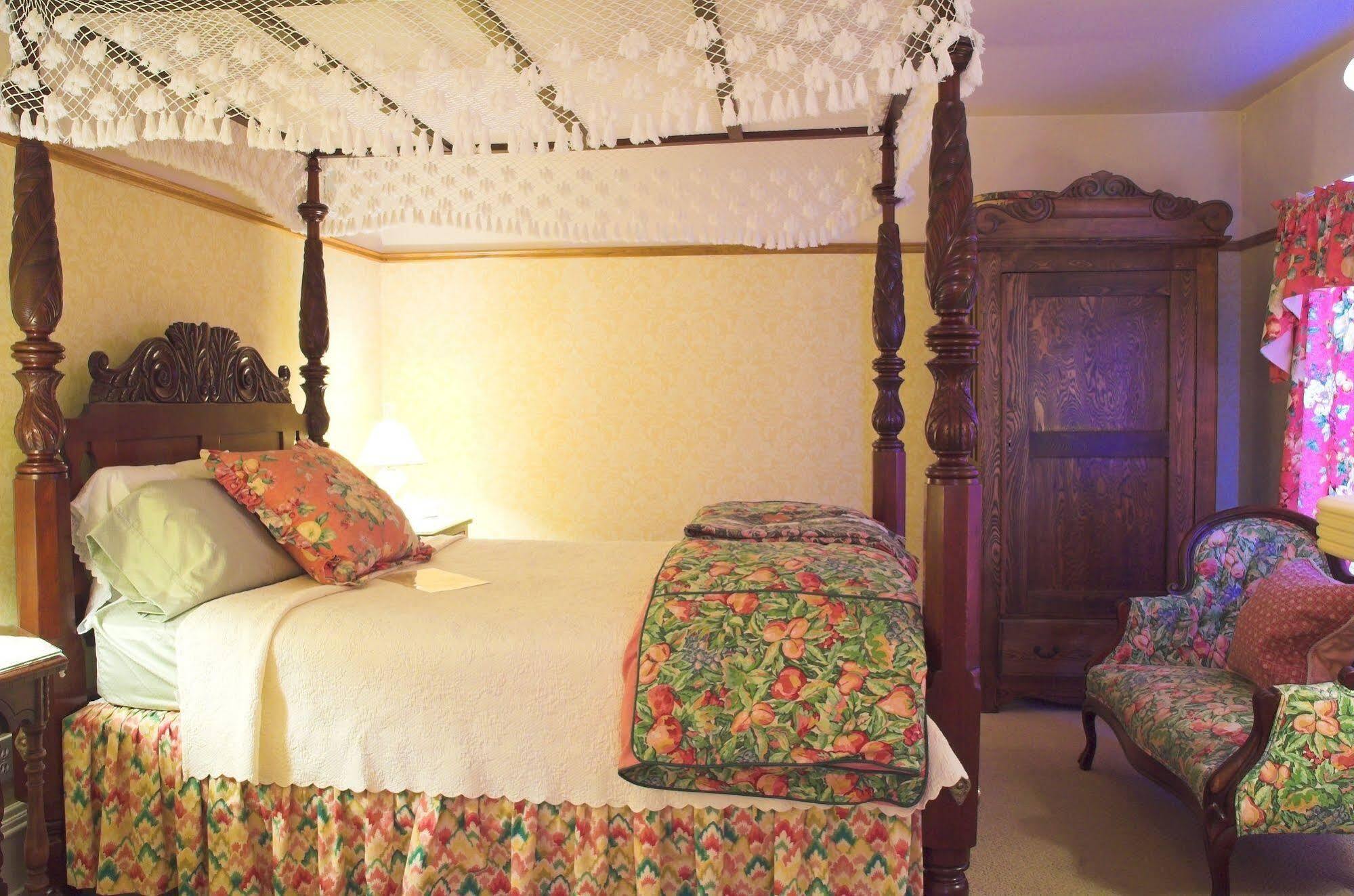 White Lace Inn Sturgeon Bay Buitenkant foto